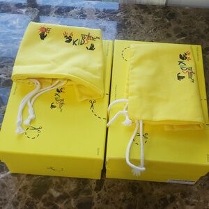 Empty box from Off white kids